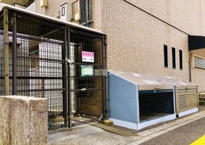 サン・ヒーローマンション亀川Iの地図