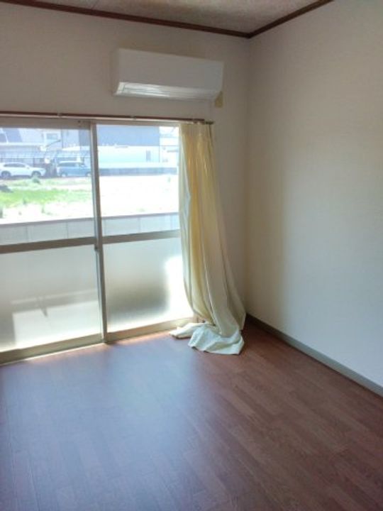 ランブル天 パート2の居間