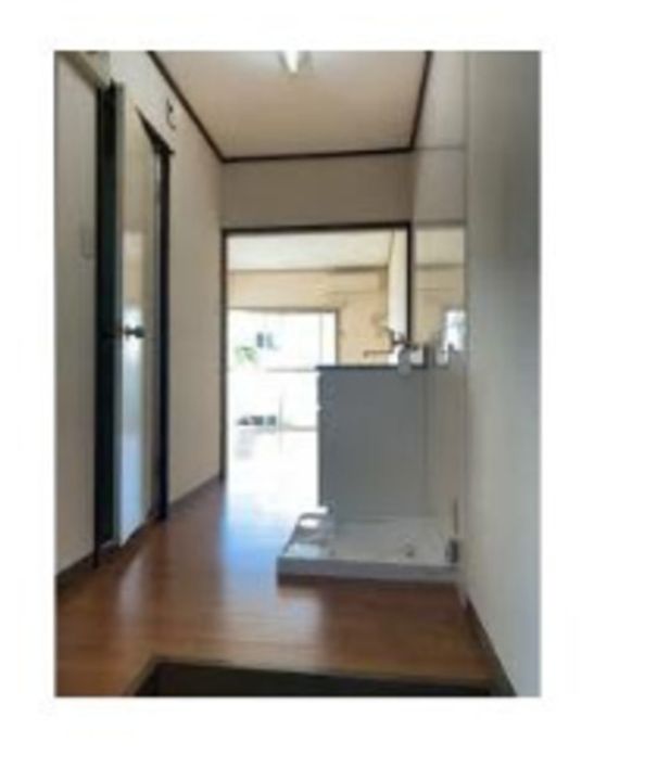 サンアベニュー二葉の玄関