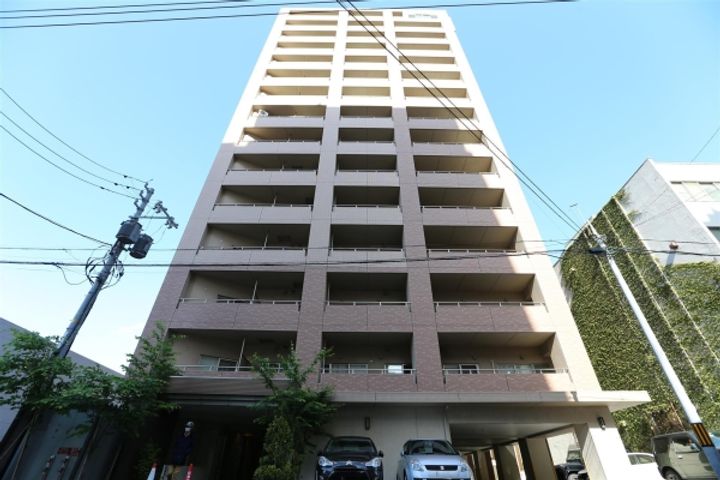 グランカーサ北3条の外観