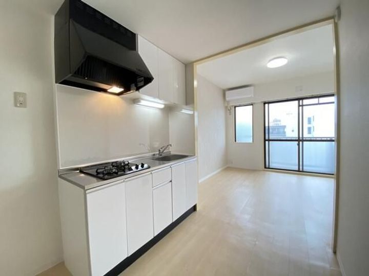 メゾンエスポワールの居間