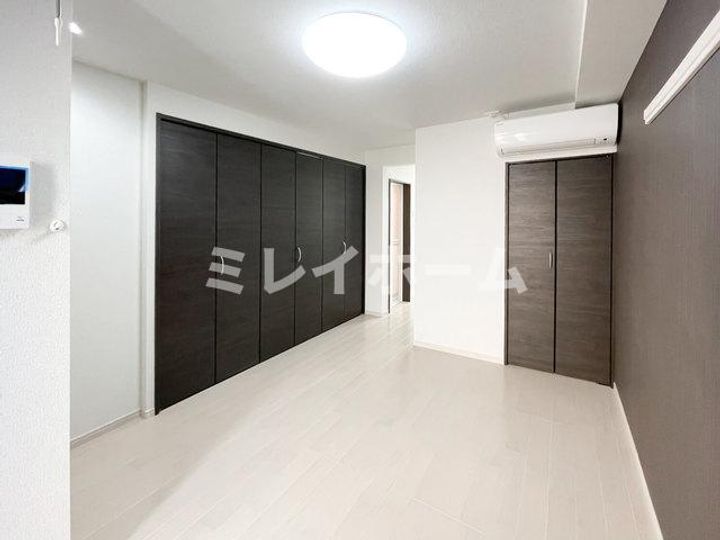 ロイヤルウィステリアの居間