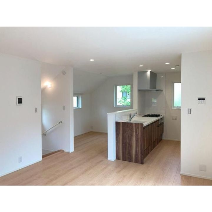 東京都新宿区中落合2(一戸建)の賃貸物件の居間