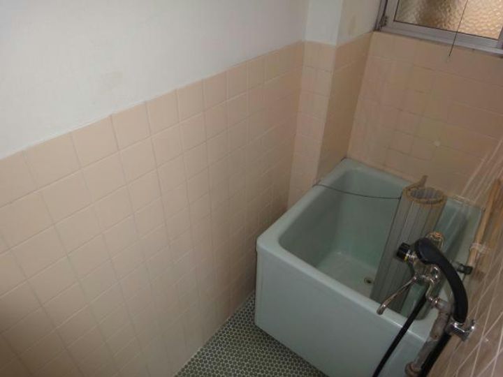 山口県岩国市元町2(アパート)の賃貸物件の風呂