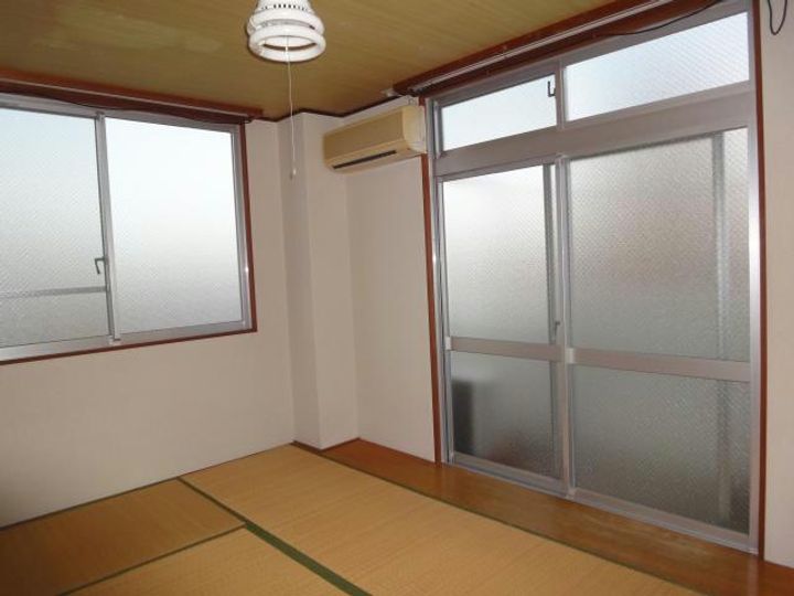 山口県岩国市元町2(アパート)の賃貸物件の居間