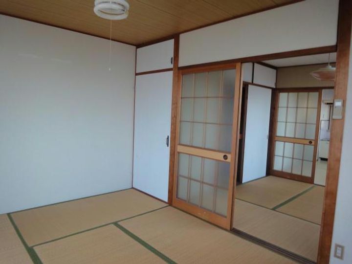 山口県岩国市元町2(アパート)の賃貸物件の居間