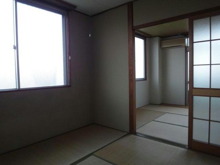 山口県岩国市元町2(アパート)の賃貸物件の居間