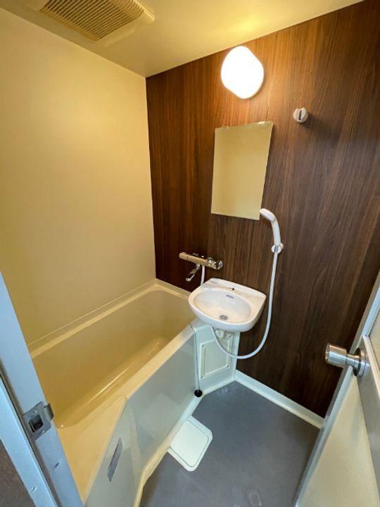 イースト8の風呂