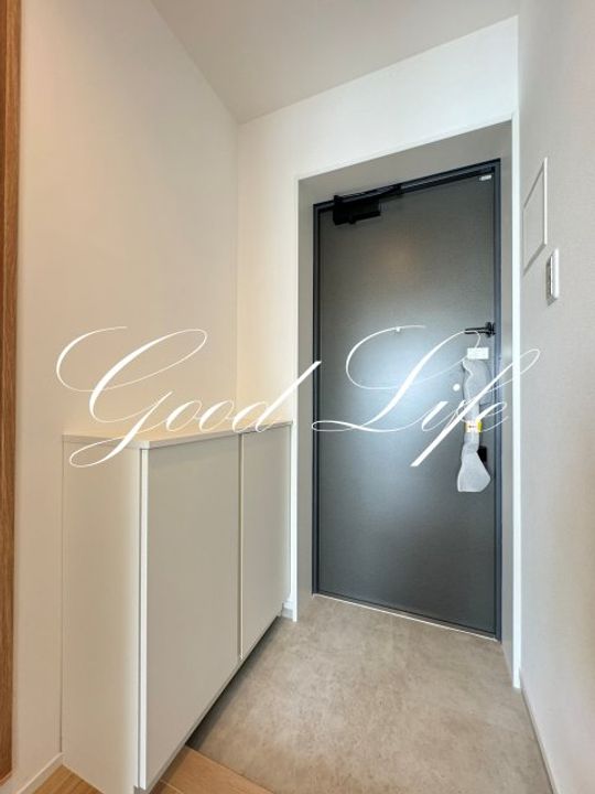 兵庫県小野市王子町(マンション)の賃貸物件の玄関