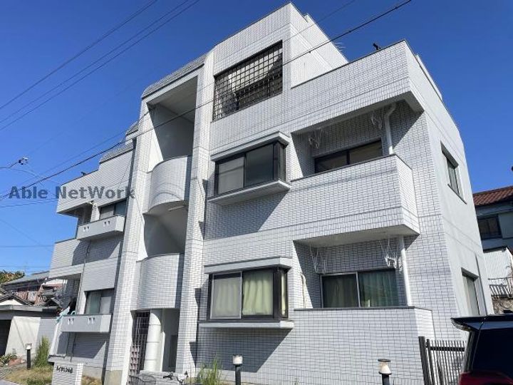 ハイタウン小島の外観