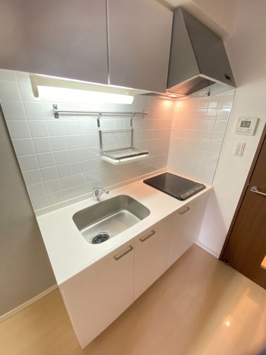 大阪府東大阪市長堂2(マンション)の賃貸物件のキッチン