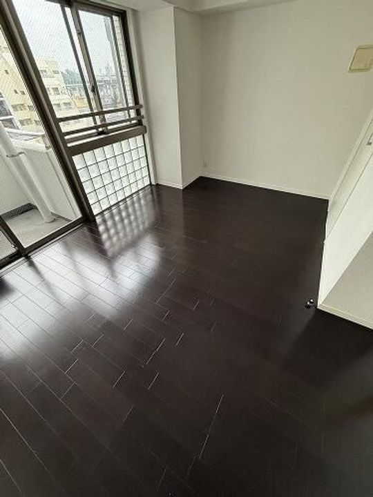 LAXEBEC東十条の居間