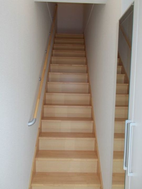 ラヴィータ Iの玄関