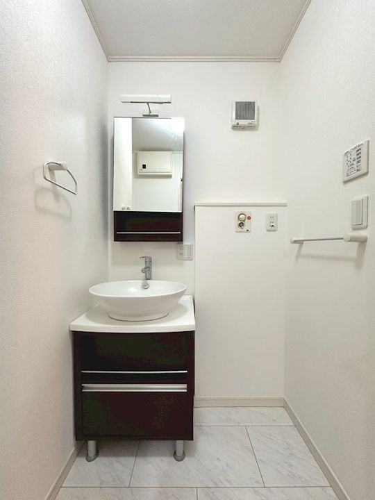 神奈川県横須賀市三春町1(アパート)の賃貸物件の内装