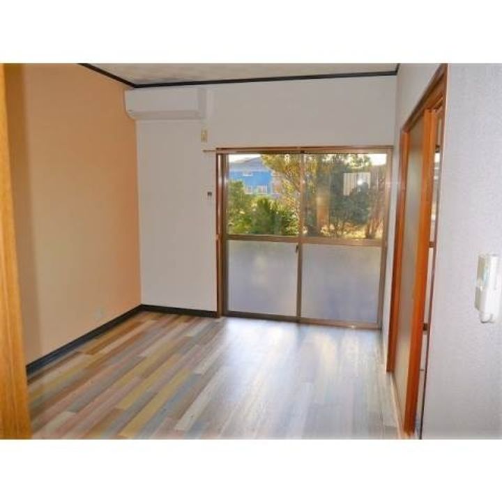 コーポ・アユミの居間