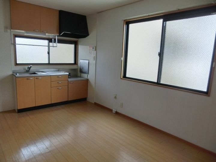 すずらんIの居間