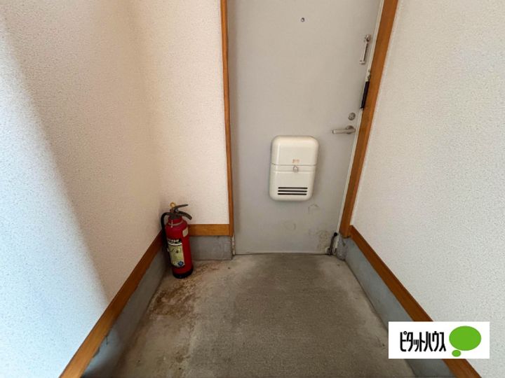 ファミールハセガワの玄関