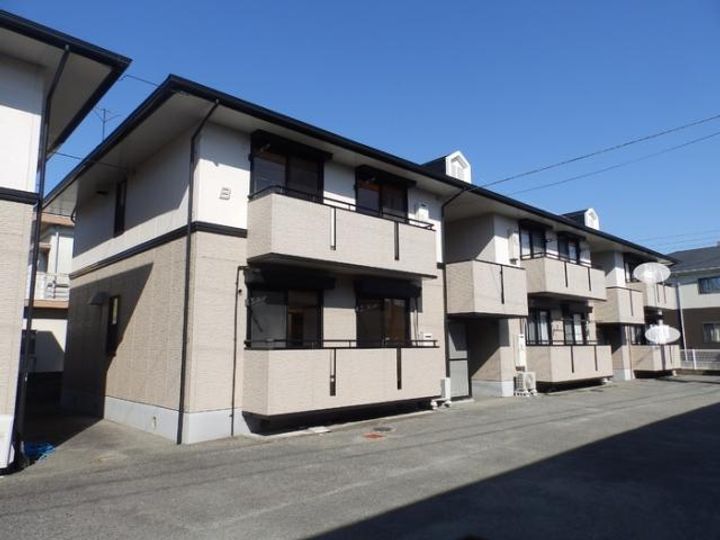 ハイカムール田中 B棟の外観