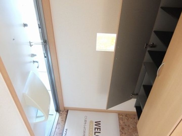 神奈川県南足柄市竹松(アパート)の賃貸物件の玄関