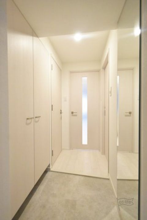 大阪府大阪市東淀川区西淡路1(マンション)の賃貸物件の玄関