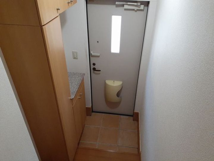 ブリーズ Bの玄関