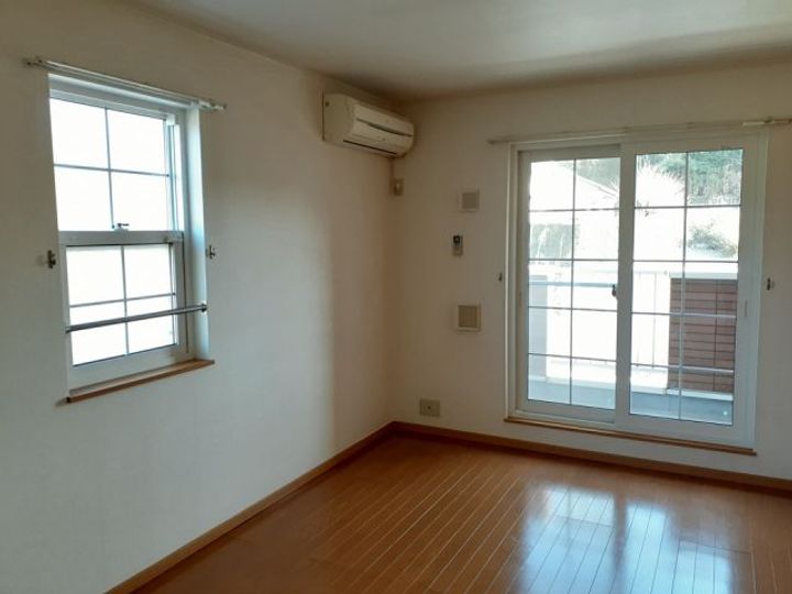 ブリーズ Bの居間