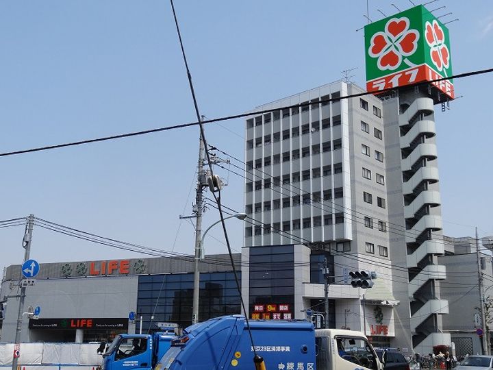 グラン ゼルコヴァの周辺