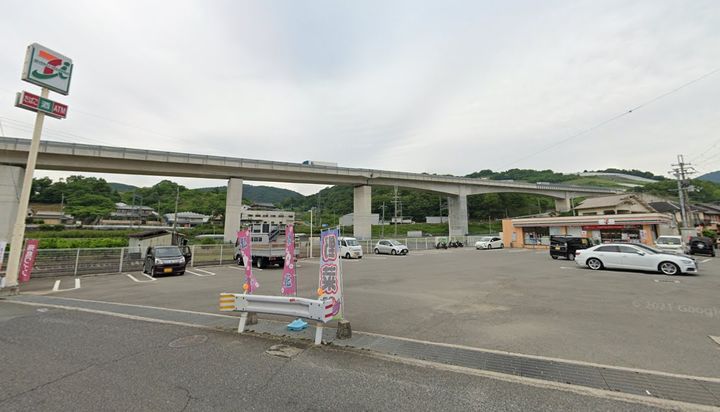 ファシネイション春日1の周辺