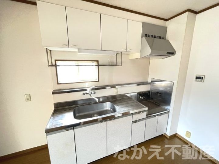 徳島県小松島市中田町字奥林(アパート)の賃貸物件のキッチン