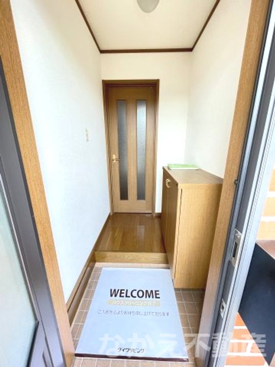 徳島県小松島市中田町字奥林(アパート)の賃貸物件の玄関