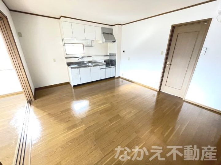 徳島県小松島市中田町字奥林(アパート)の賃貸物件の居間