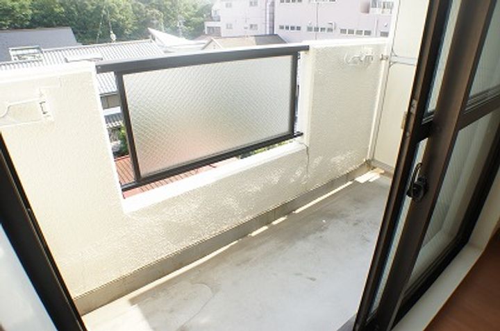 メイプル国立の内装