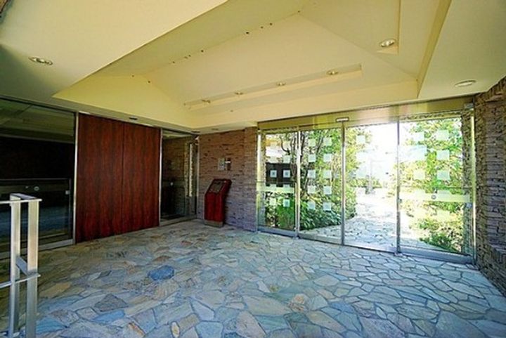 パークホームズ横濱松ヶ丘の地図