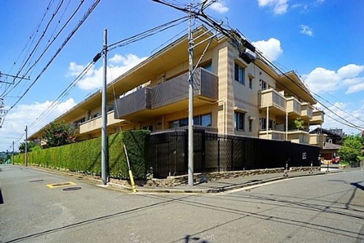 パークホームズ横濱松ヶ丘の外観