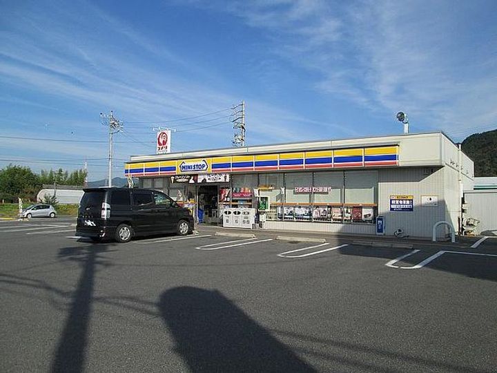 サニーコートの周辺