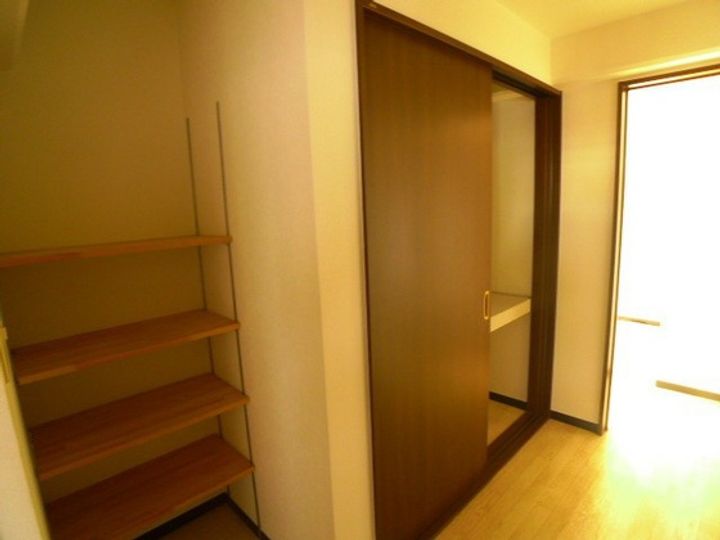 グランツ西古松IIの内装