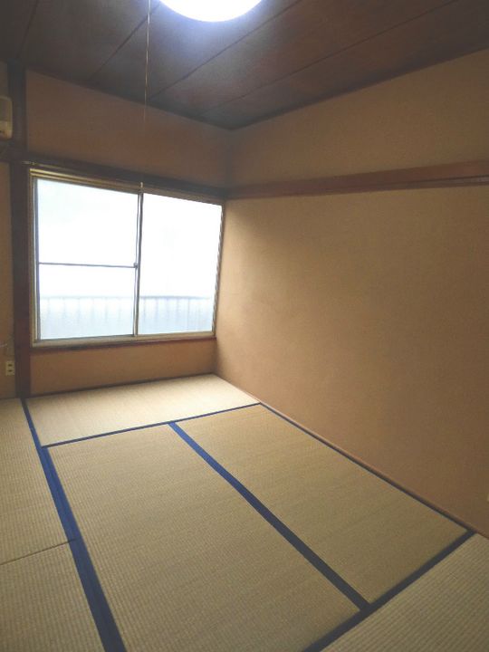 第一光陽ハイツの居間