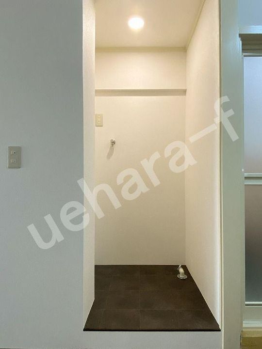 永冨ビルIの居間