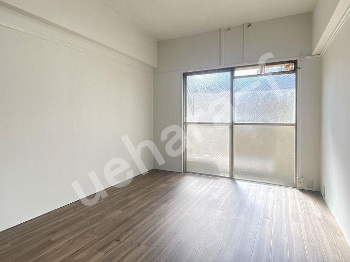 永冨ビルIの居間