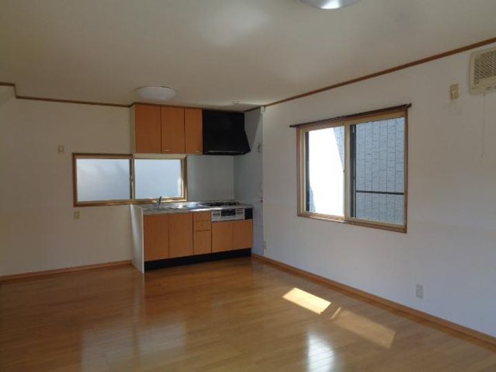 山形県酒田市東大町1(一戸建)の賃貸物件の居間