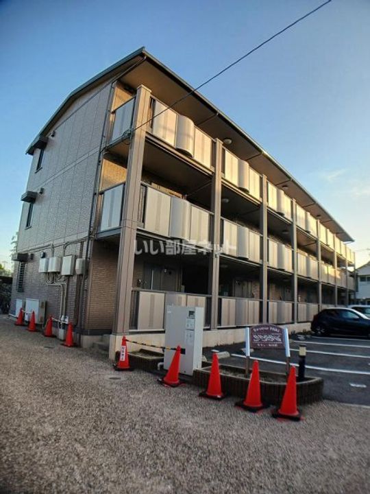 リヴェール日置の外観