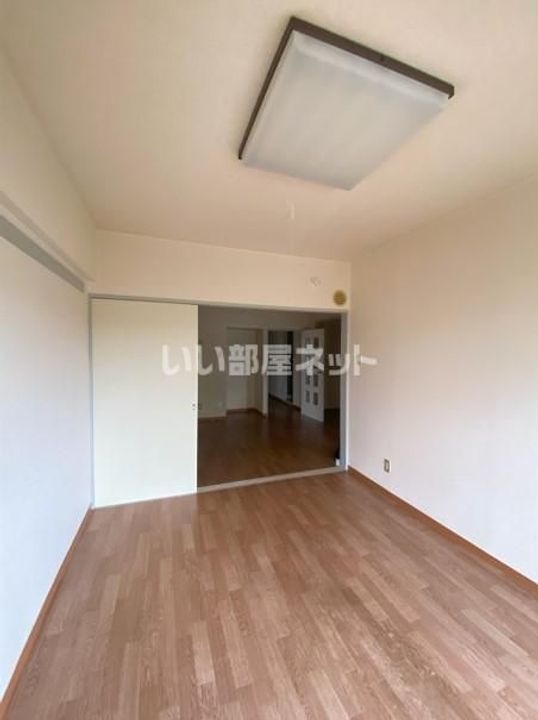 東京都東久留米市幸町1(マンション)の賃貸物件の居間