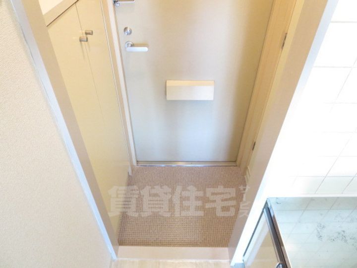 リアライズ鐘ヶ淵の玄関