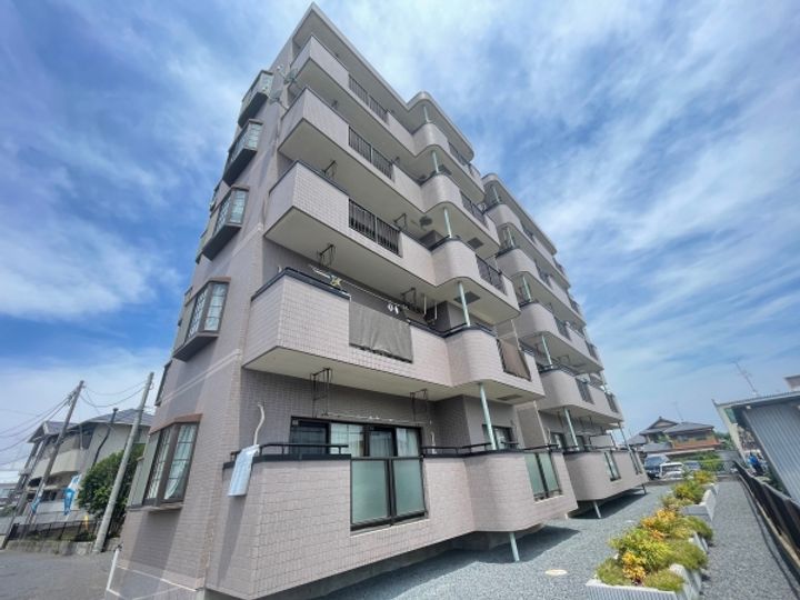 クラーロくみけやき台の外観