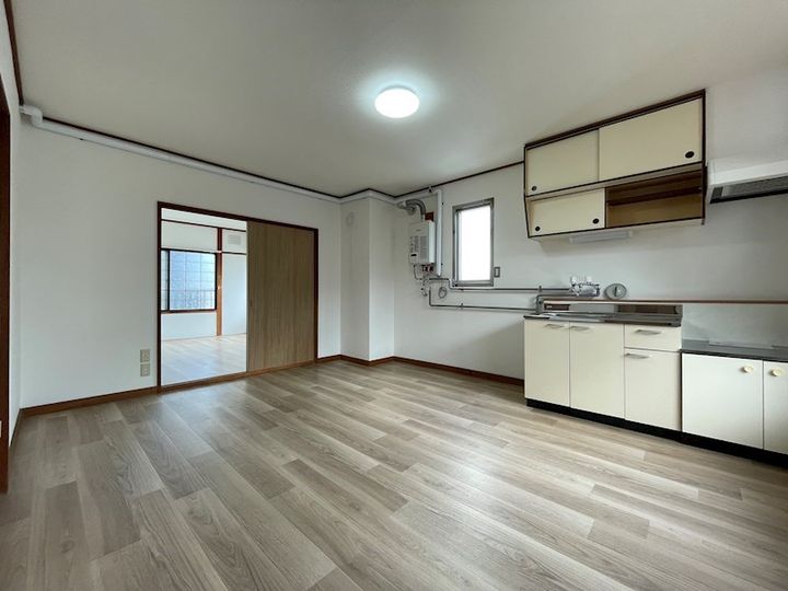 コムニ表参道東館の居間