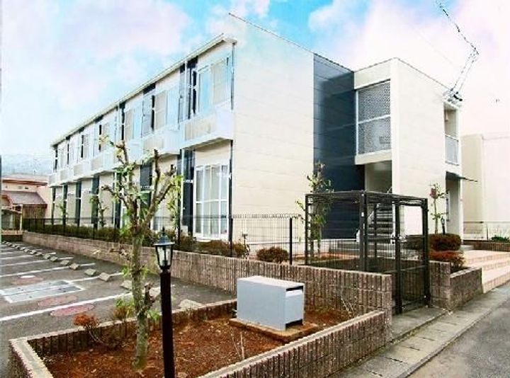 レオパレスエテルノいずみの外観