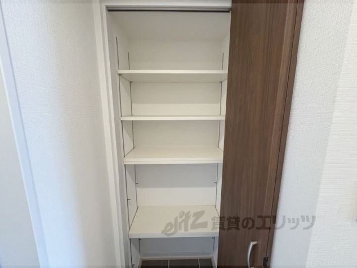 アールコート枚方東田宮の内装