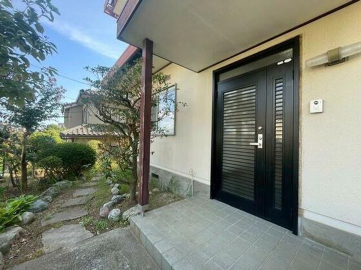 千葉県我孫子市根戸(一戸建)の賃貸物件の玄関