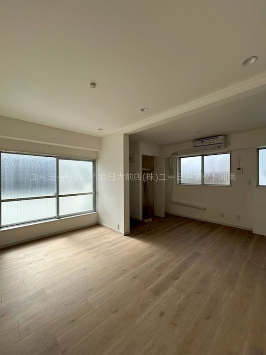 神奈川県藤沢市湘南台1(マンション)の賃貸物件の居間