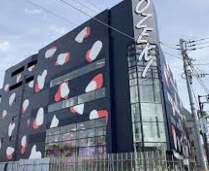 ストリーム代沢の周辺